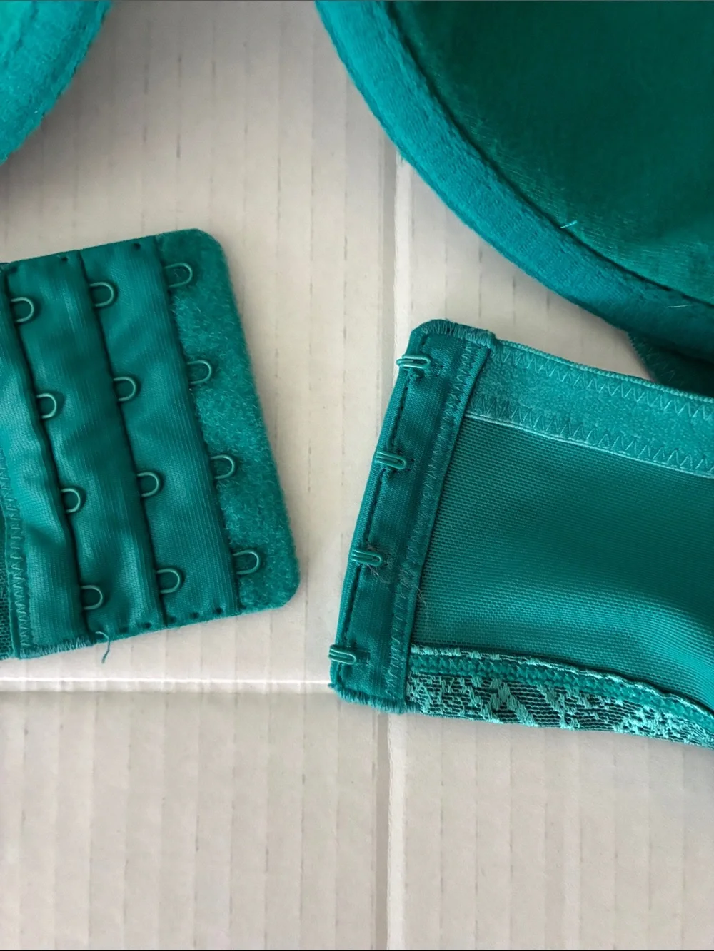 Cacique Bra Back Smoothing Underwire Green Plus SZ 44C Like New!